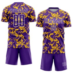 Maillot de football abstrait personnalisé à sublimation fluide violet, maillot or-blanc Maillot de football abstrait personnalisé à sublimation fluide violet, maillot or-blanc